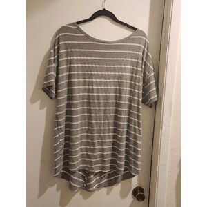 Chico's Zenergy Size‎ 3(16/18) Gray & White Oversized Striped Top
